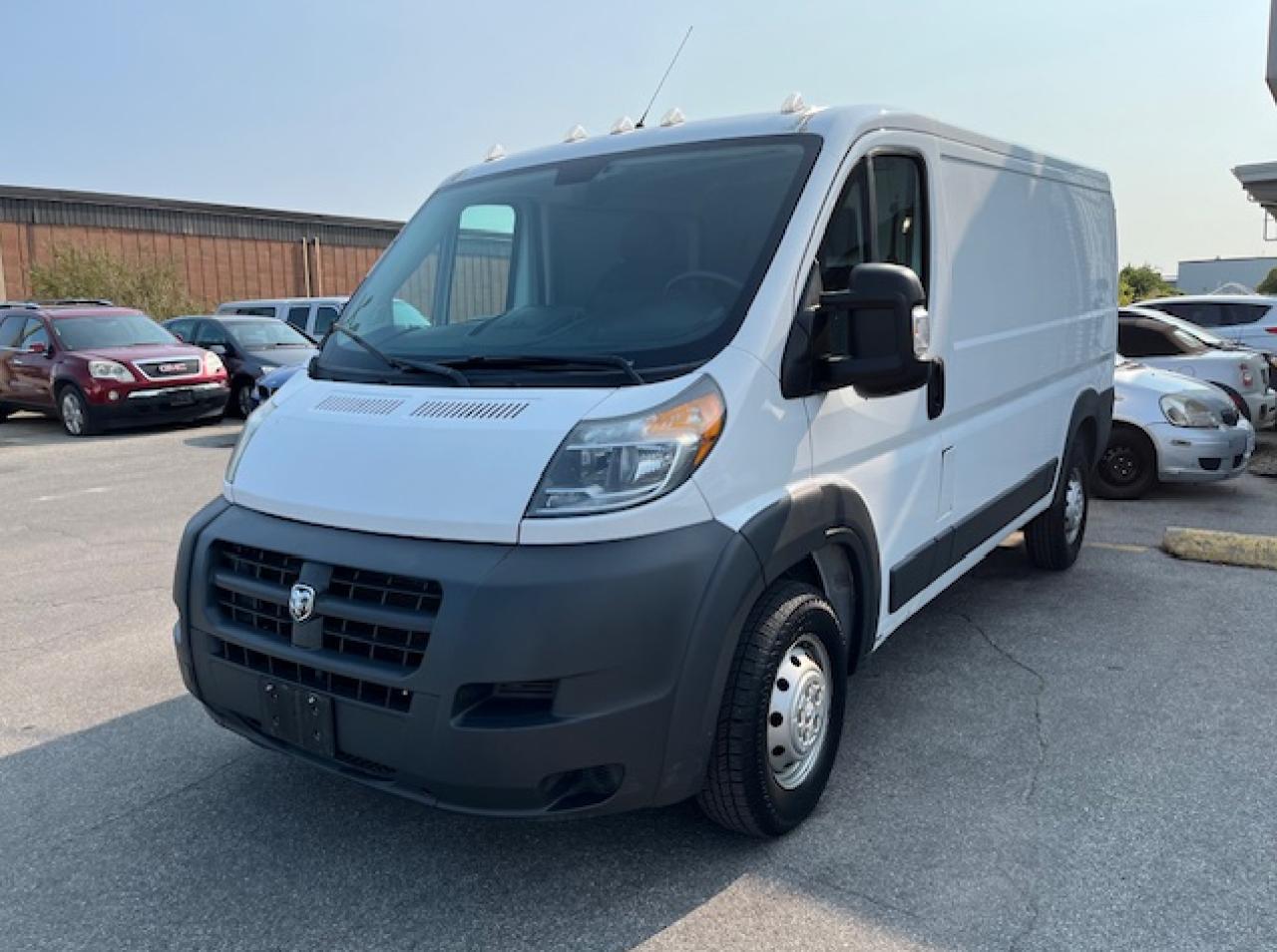 2014 RAM ProMaster 1500 Low Roof with Shelves Photo2