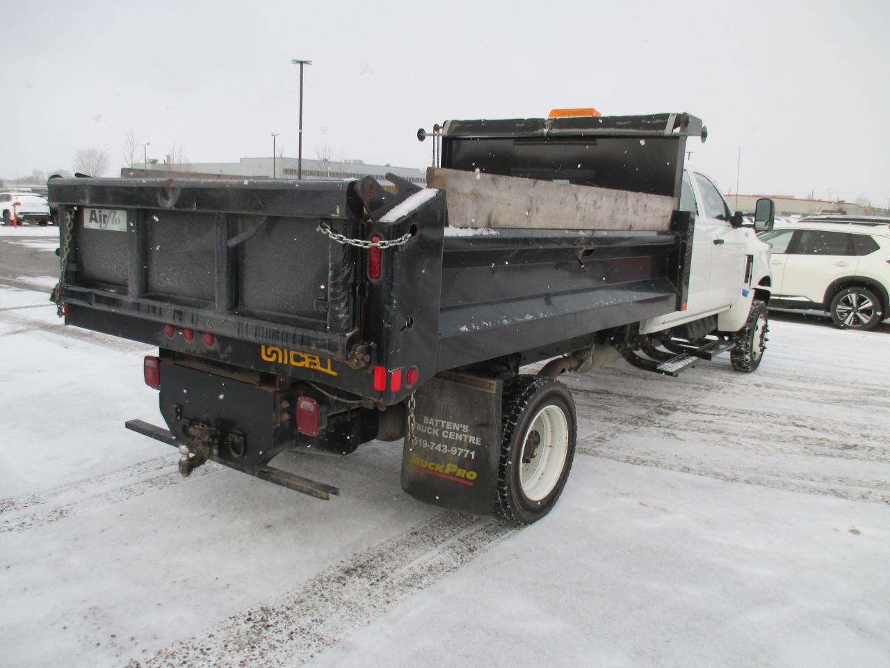 2022 International CV515 CREW CAB 4X4 12 Ft.STEEL DUMP BODY - Photo #5