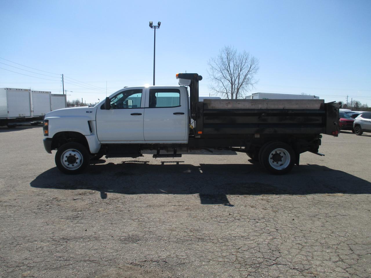 2022 International CV515 CREW CAB 4X4 12 Ft.STEEL DUMP BODY - Photo #1