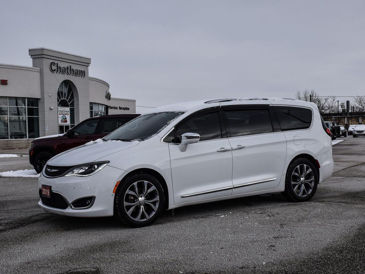 Used 2019 Chrysler Pacifica Limited for sale in Chatham, ON