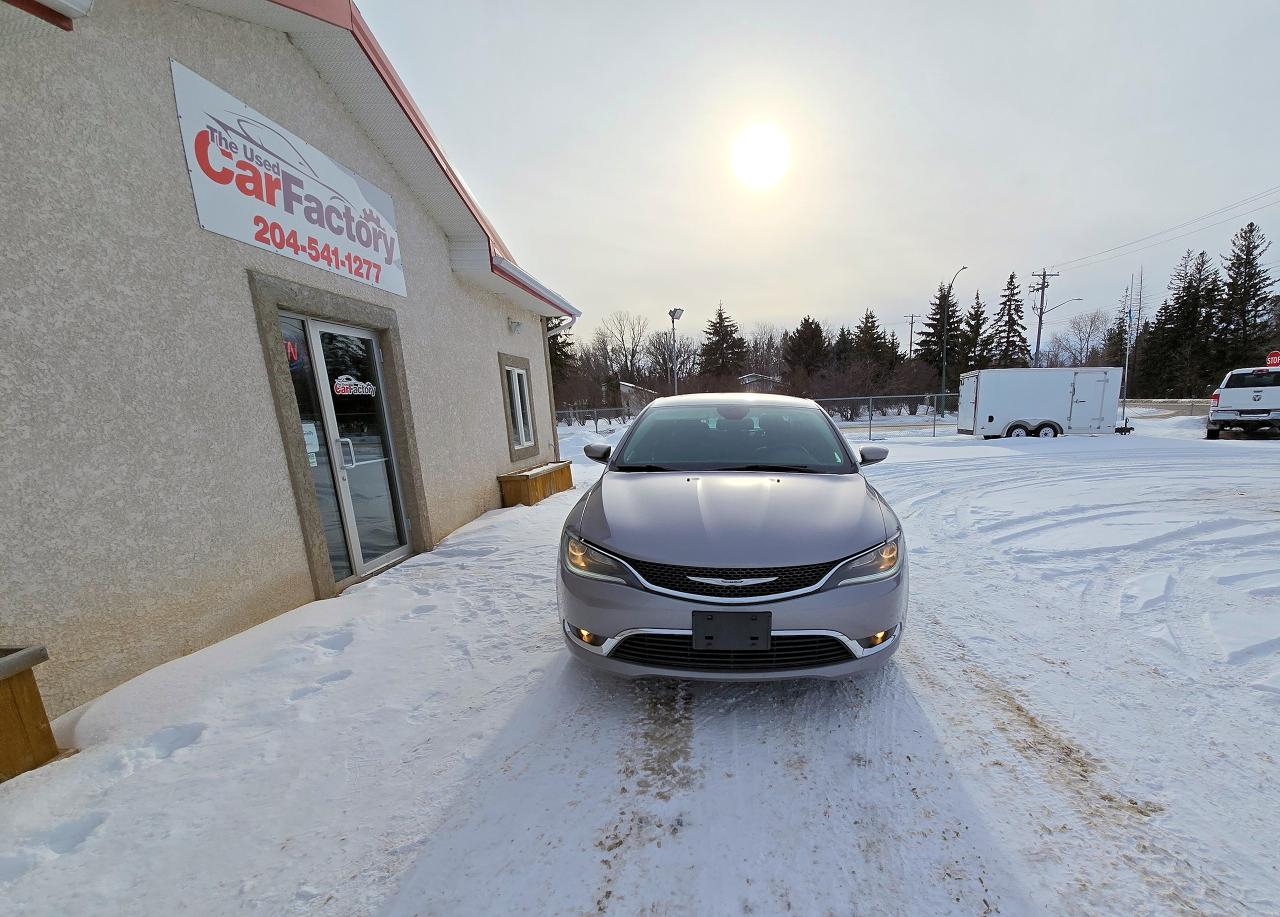 2015 Chrysler 200 Limited, heated seats steering wheel, remote start - Photo #5