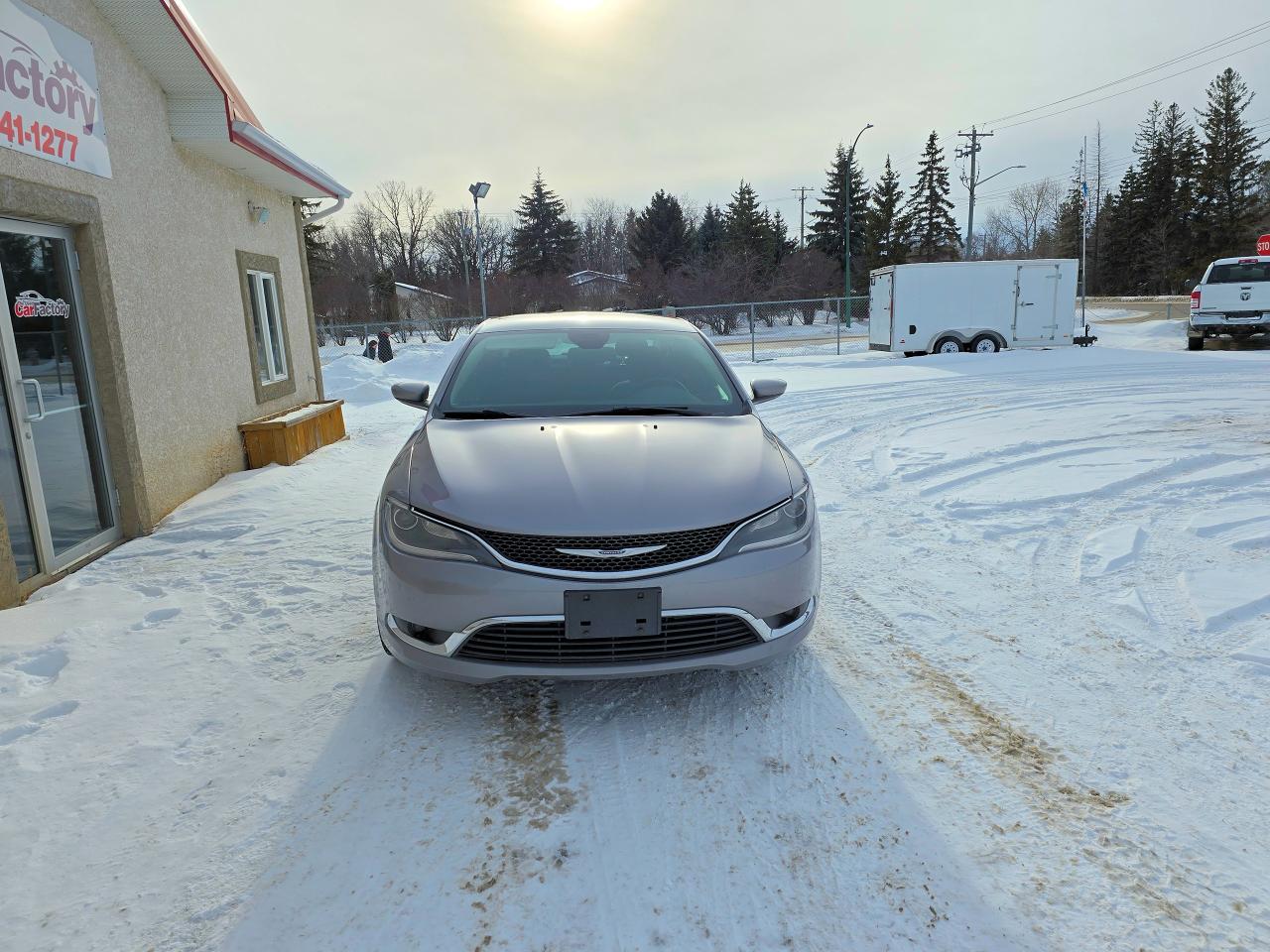 2015 Chrysler 200 Limited, heated seats steering wheel, remote start - Photo #4