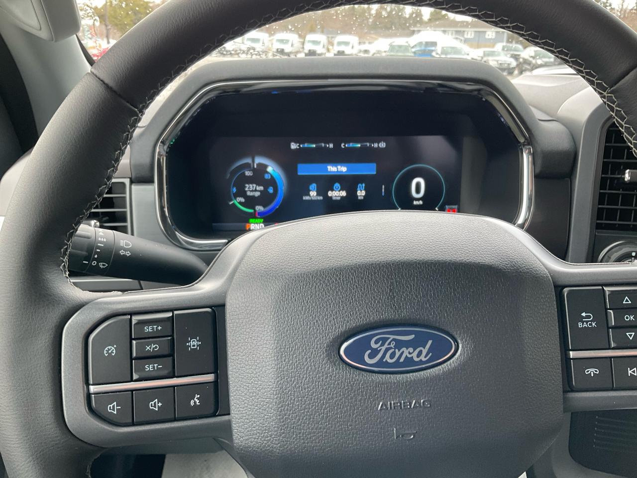 2024 Ford F-150 Lightning XLT Photo5