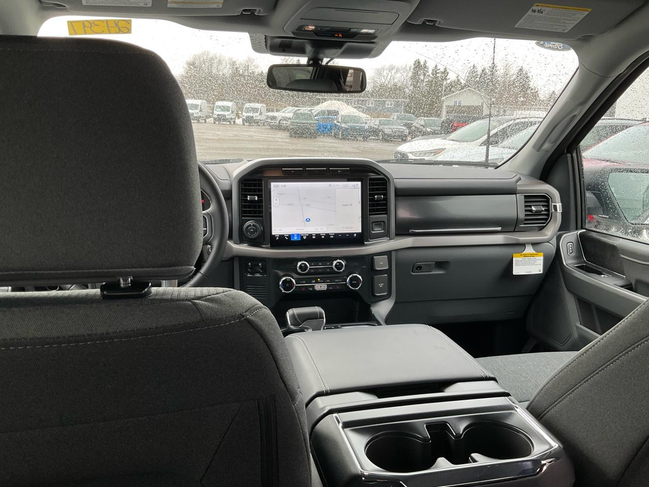 2024 Ford F-150 Lightning XLT Photo5
