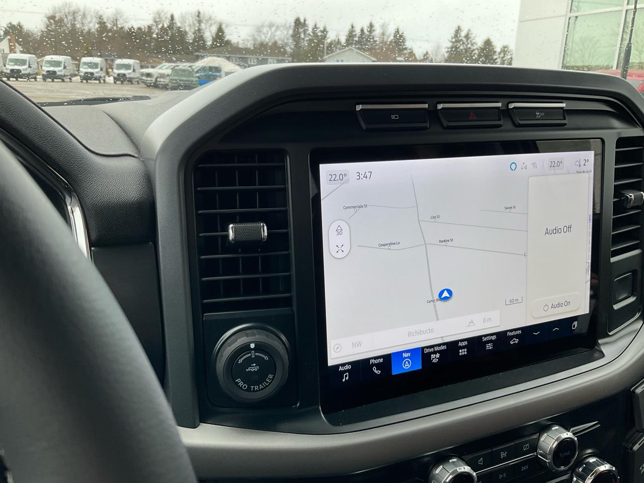 2024 Ford F-150 Lightning XLT Photo5
