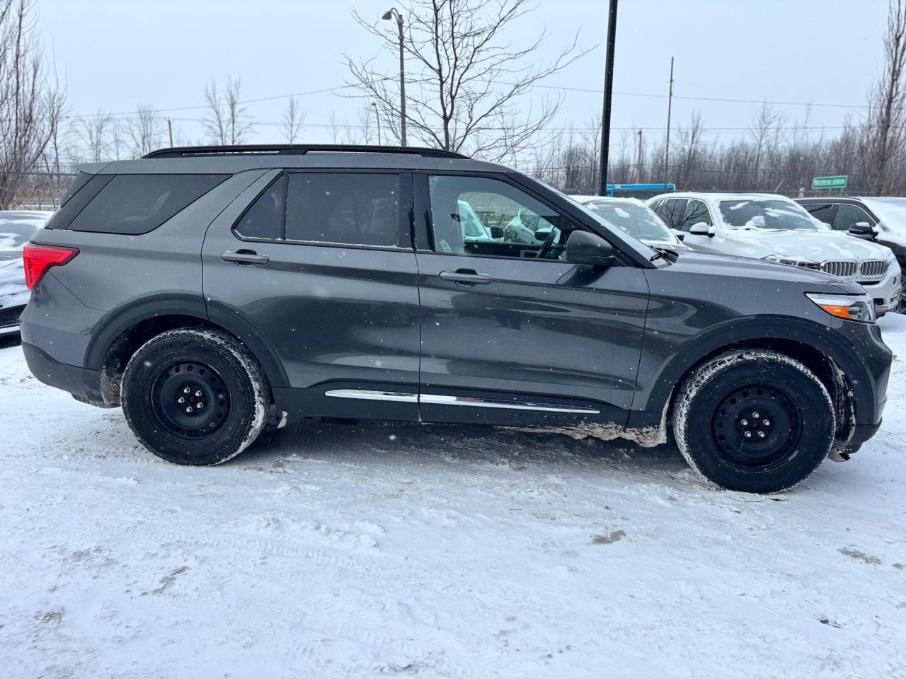 2020 Ford Explorer XLT - Photo #9