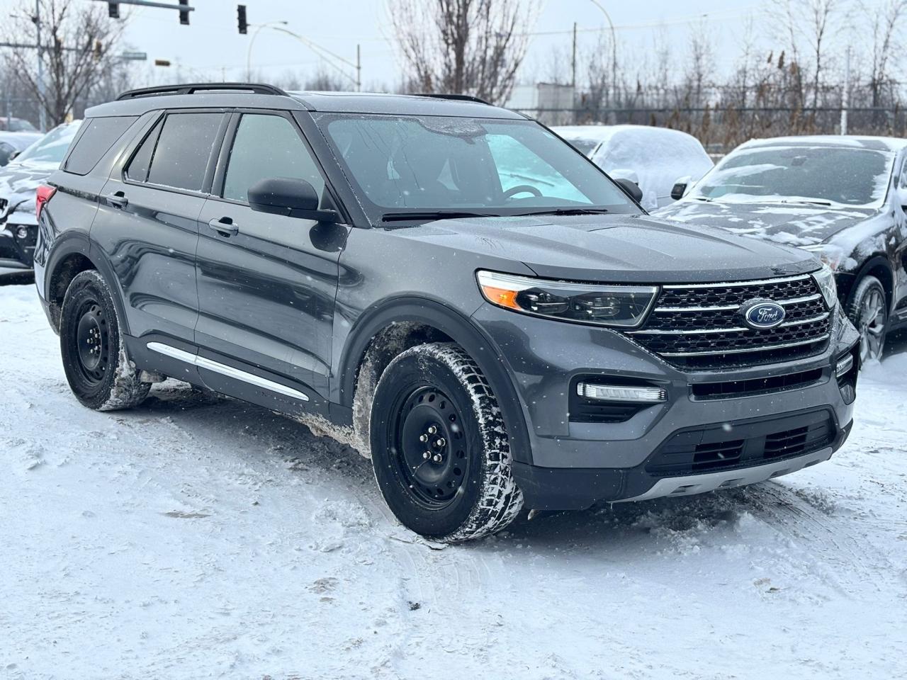 2020 Ford Explorer XLT - Photo #2