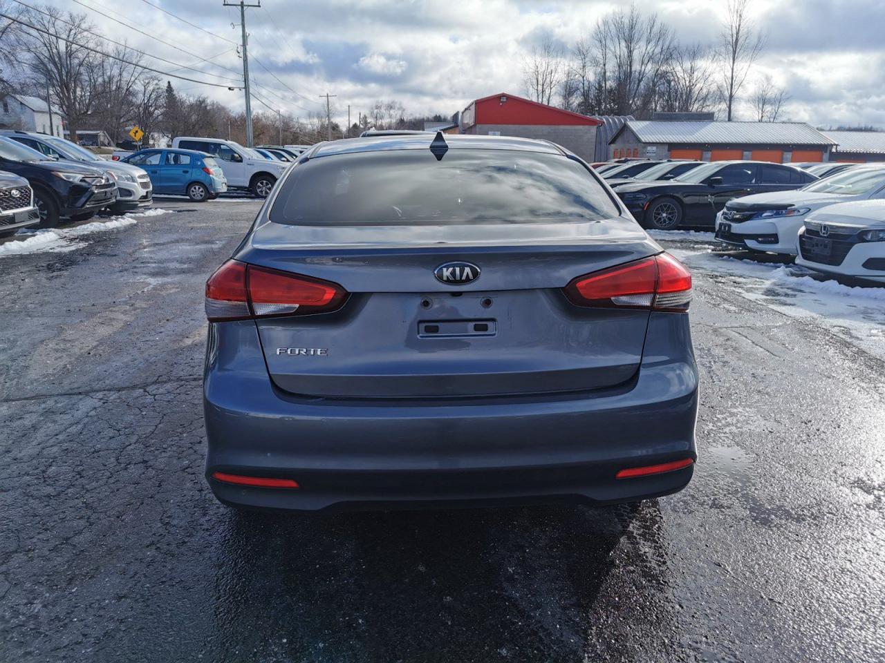 2018 Kia Forte LX 2.0L - Photo #4