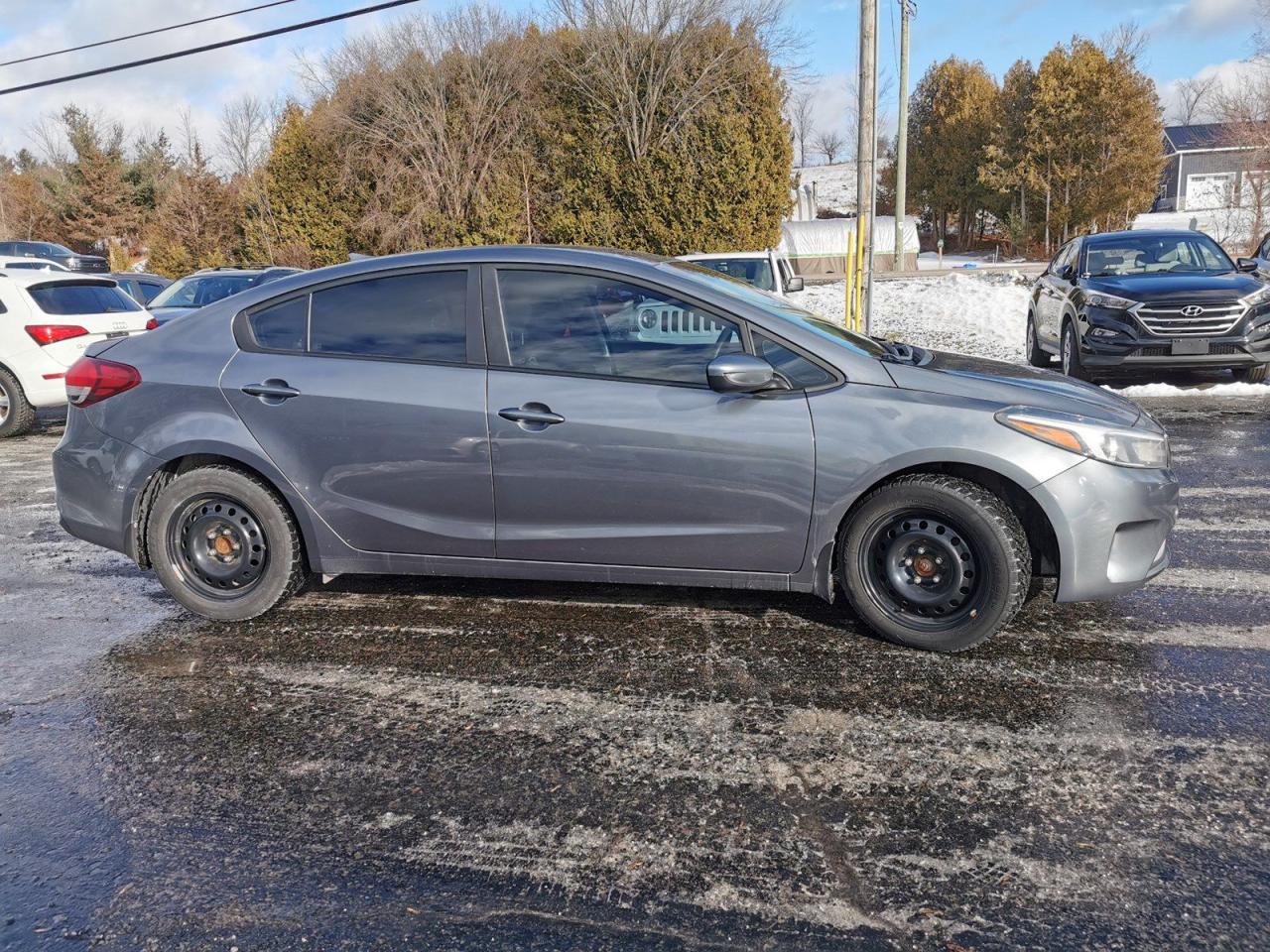 2018 Kia Forte LX 2.0L - Photo #6