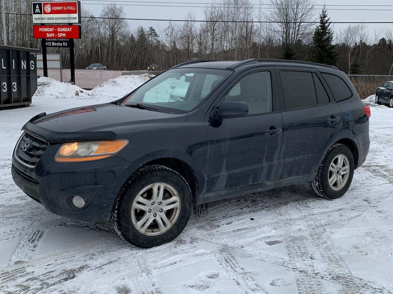 Used 2011 Hyundai Santa Fe GLS 3.5 for sale in North Bay, ON