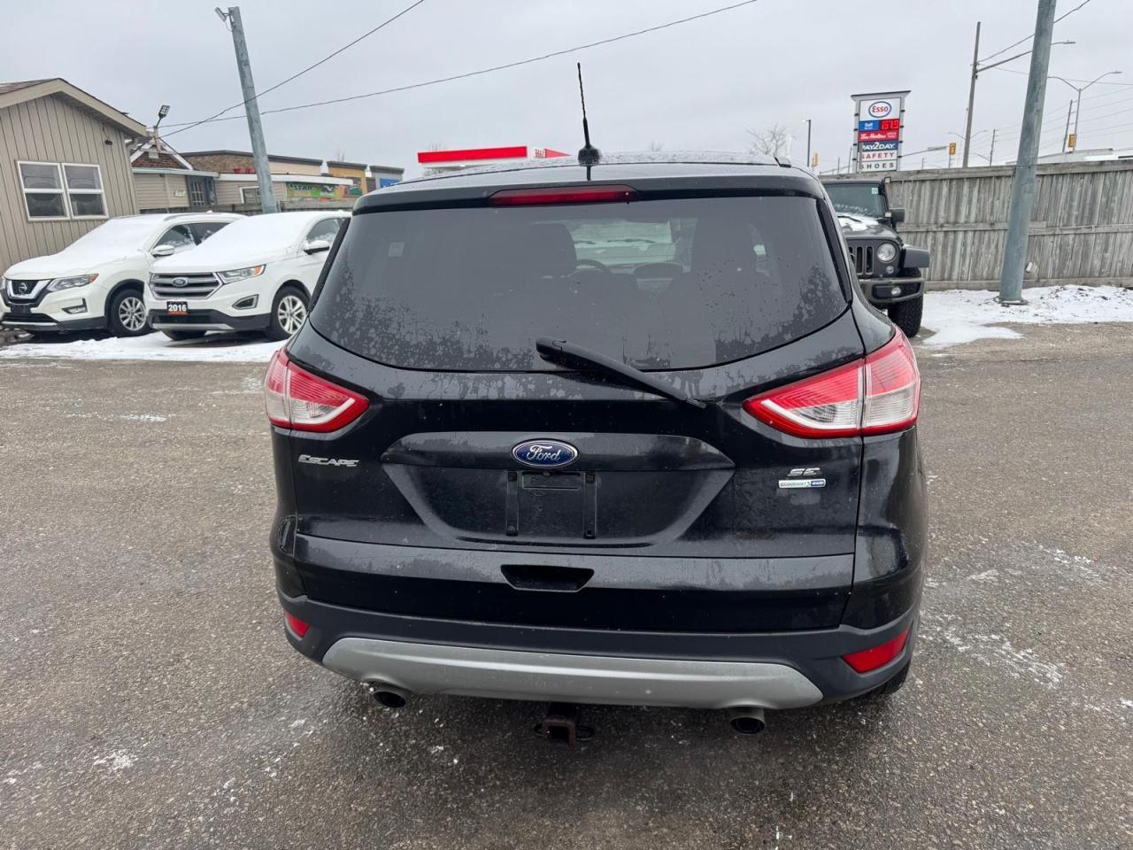 2015 Ford Escape SE, AWD, 6 MONTH WARRANTY INCLUDED - Photo #4