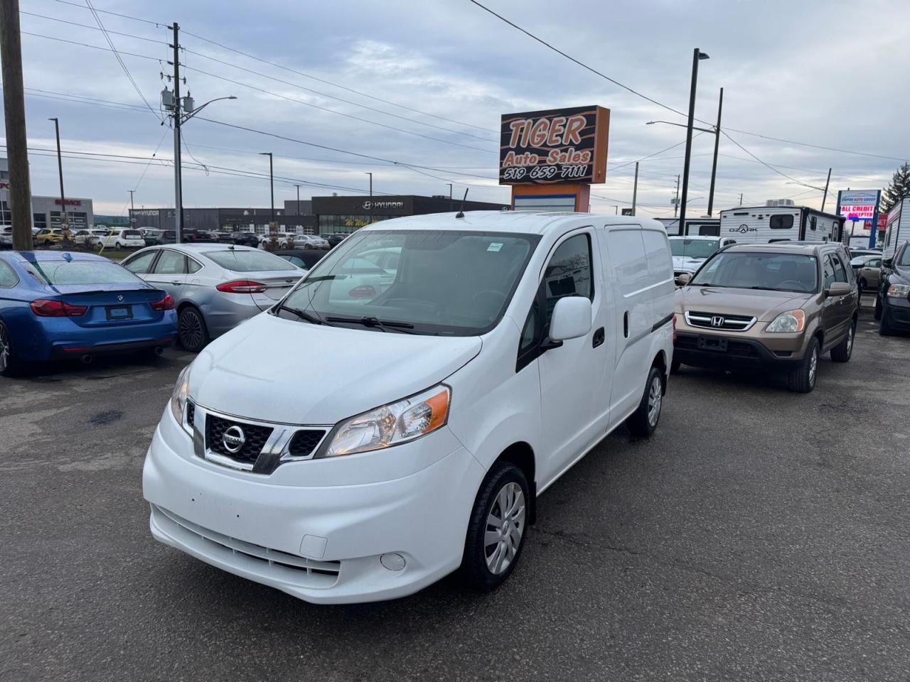 2018 Nissan NV200 SV, BACKUP CAM, 4 CYL, ONLY 147KMS, CERTIFIED - Photo #1