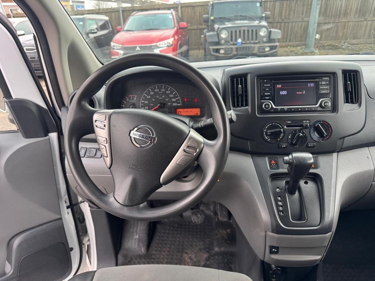 2018 Nissan NV200 SV, BACKUP CAM, 4 CYL, ONLY 147KMS, CERTIFIED - Photo #12