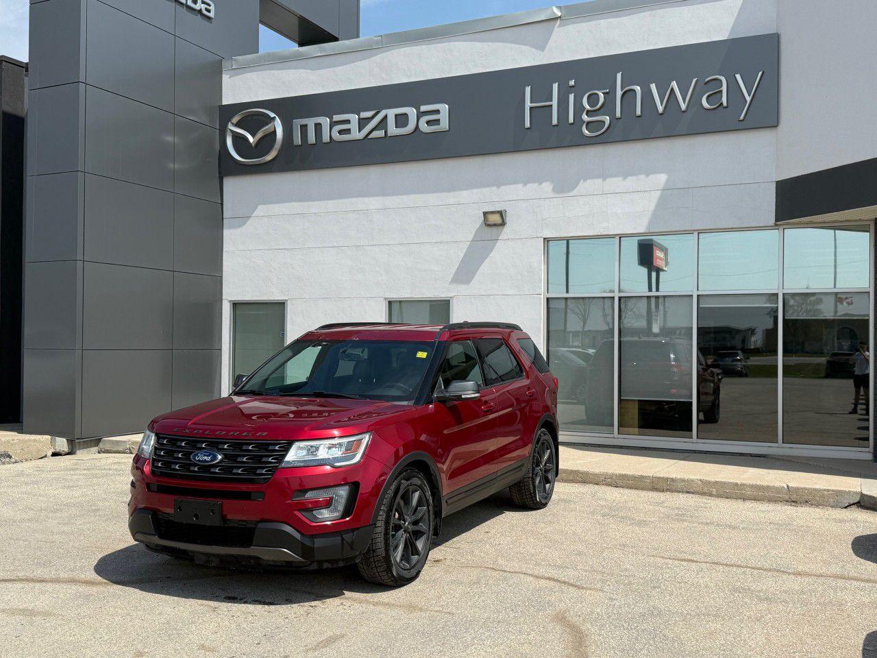 Used 2017 Ford Explorer 4WD 4dr XLT for sale in Steinbach, MB