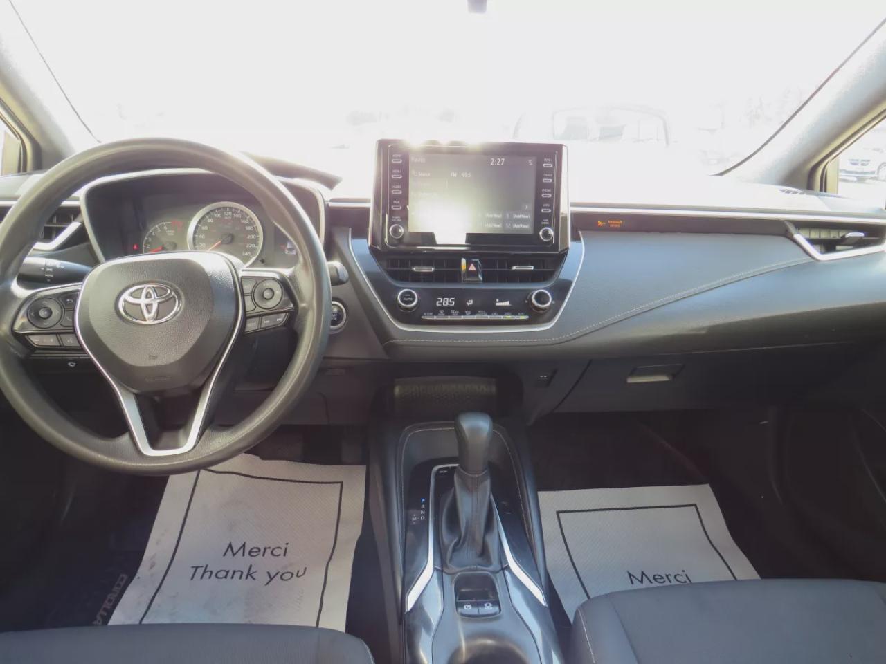 2019 Toyota Corolla Hatchback SE (**AUTOMATIC**BUG DEFLECTOR**CRUISE CONTROL**BLUETOOTH**LANE ASSIST**REVERSE CAMERA**PUSH BUTTON START**DIGITAL CLIMATE CONTROL**DIGITAL TOUCHSCREEN**) Photo4