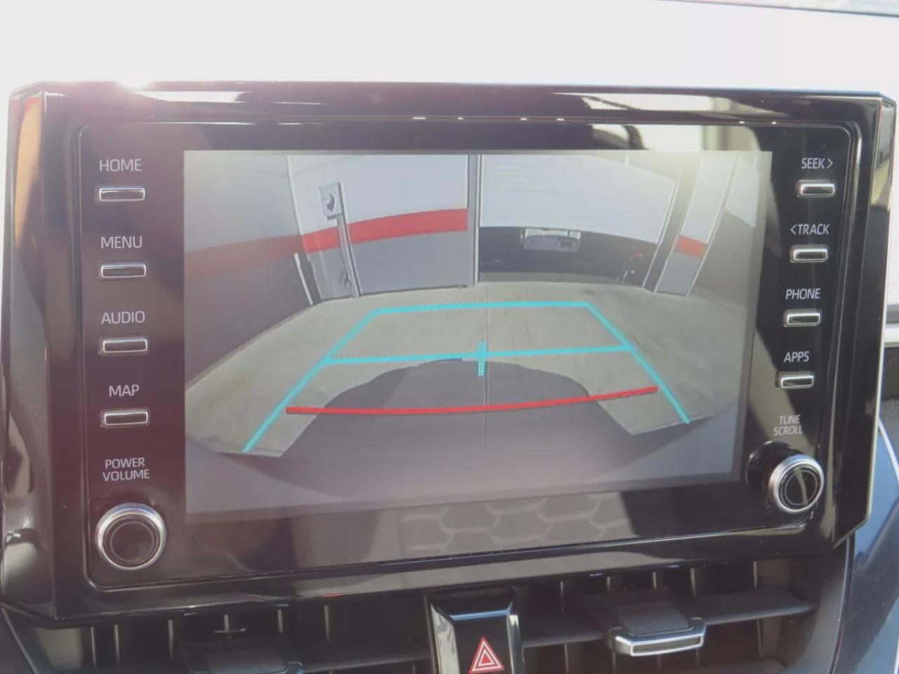 2019 Toyota Corolla Hatchback SE (**AUTOMATIC**BUG DEFLECTOR**CRUISE CONTROL**BLUETOOTH**LANE ASSIST**REVERSE CAMERA**PUSH BUTTON START**DIGITAL CLIMATE CONTROL**DIGITAL TOUCHSCREEN**) Photo