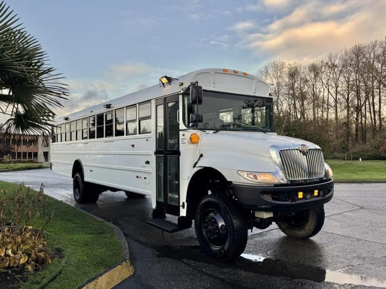 Used 2015 International 3000 CE300 49 Passenger 4WD Bus With Hydraulic Brake for sale in Burnaby, BC