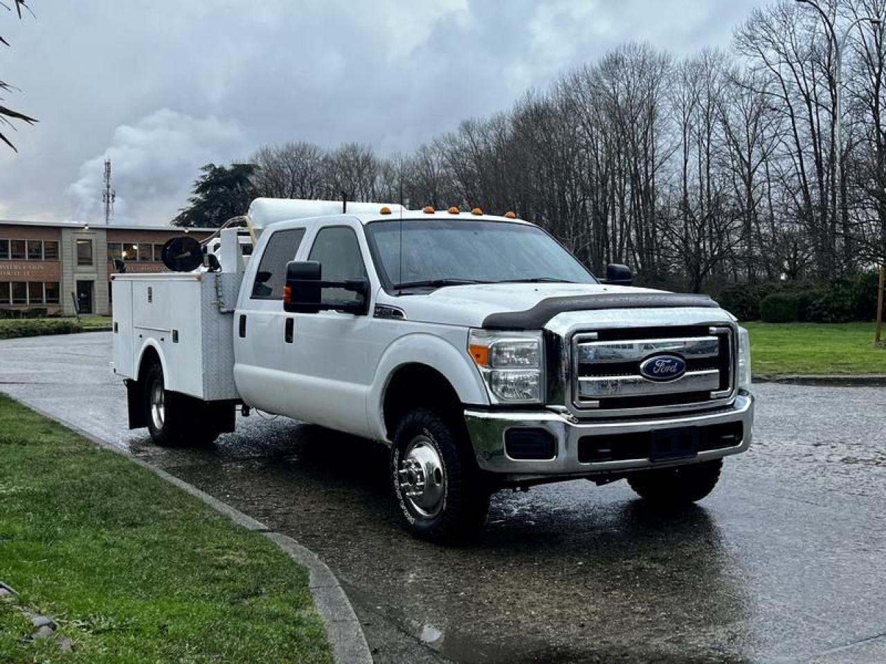 Used 2014 Ford F-350 SD Crew Cab Service Truck 4WD for sale in Burnaby, BC