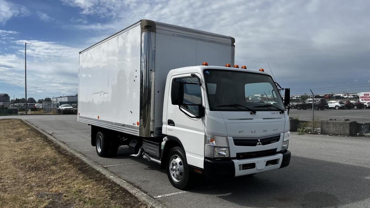 Used 2018 Mitsubishi FUSO FE 14 Foot Cube Van 3 Seater Diesel for sale in Burnaby, BC