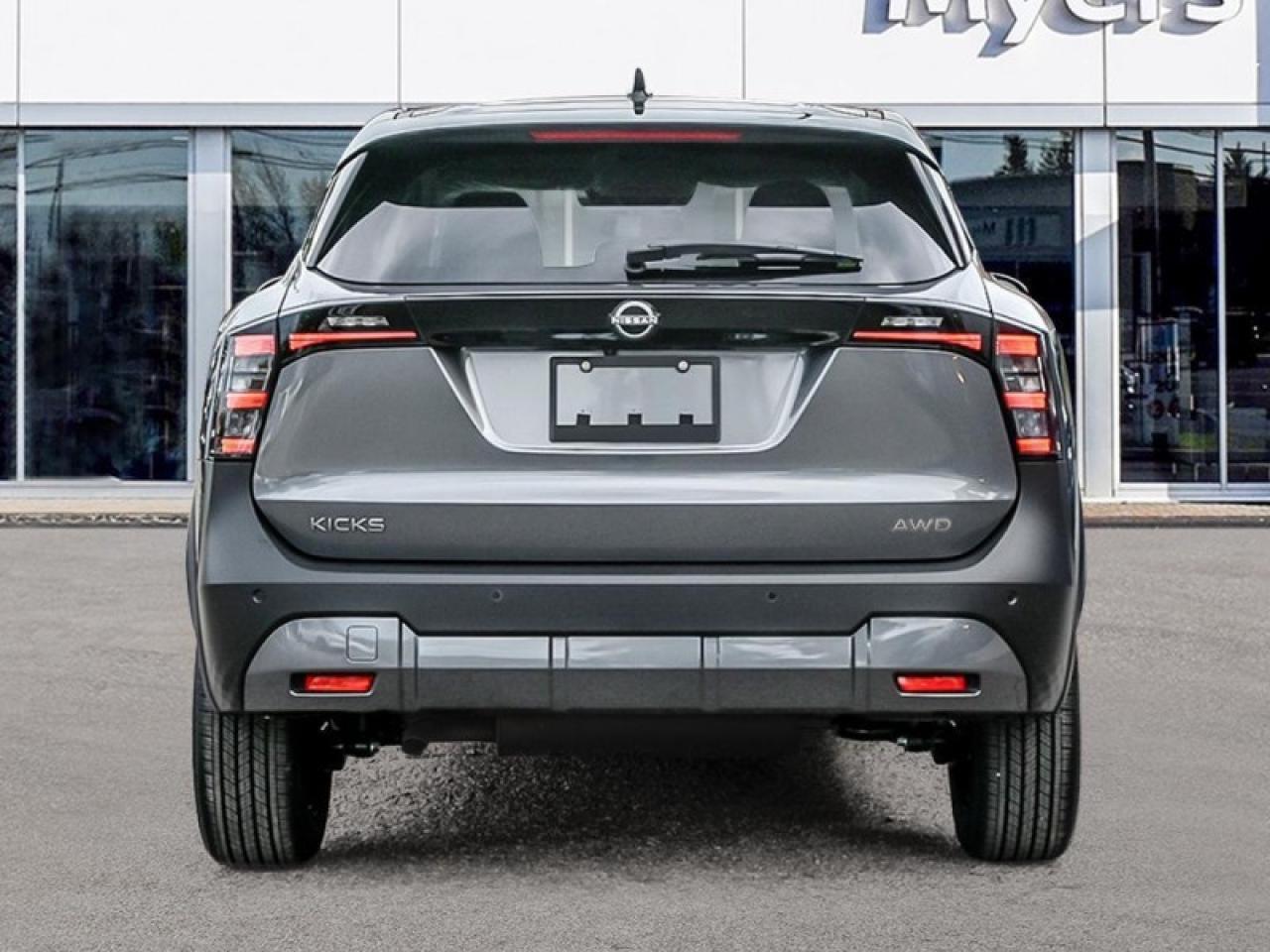 2025 Nissan Kicks SV  - Premium Package Photo4