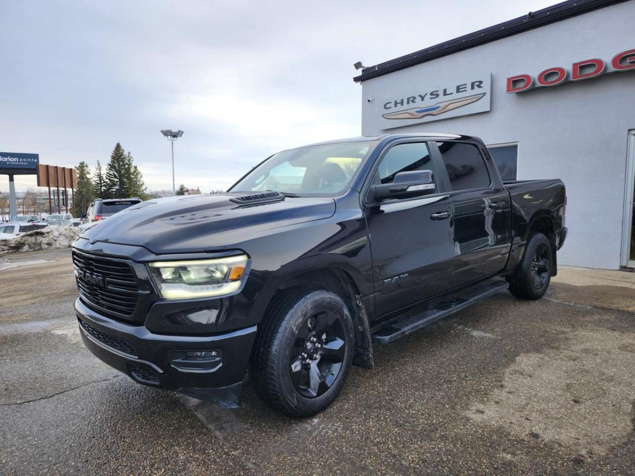 Used 2019 RAM 1500 Sport cabine d'équipe 4x4 caisse de 5 pi 7 po for sale in Medicine Hat, AB