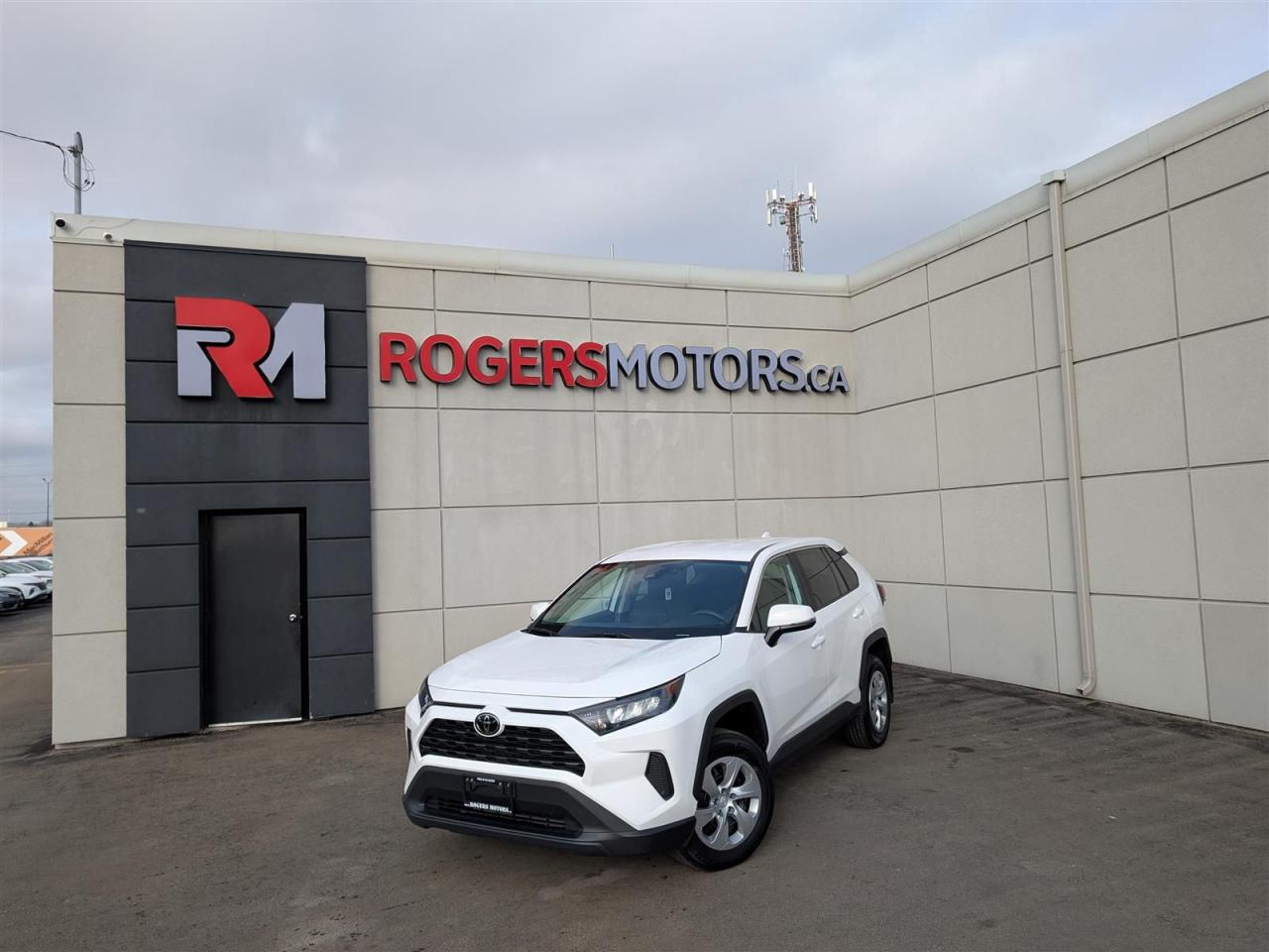 Used 2022 Toyota RAV4 LE AWD - HTD SEATS - REVERSE CAM - TECH FEATURES for sale in Oakville, ON