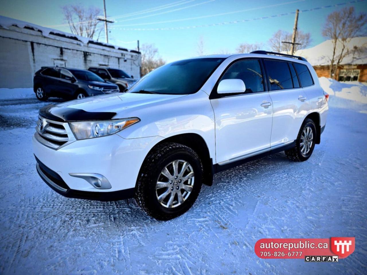 Used 2012 Toyota Highlander 4WD Loaded Certified 7 Seater No Accidents for sale in Orillia, ON