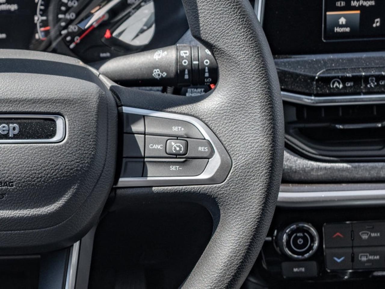 2025 Jeep Compass Sport Photo