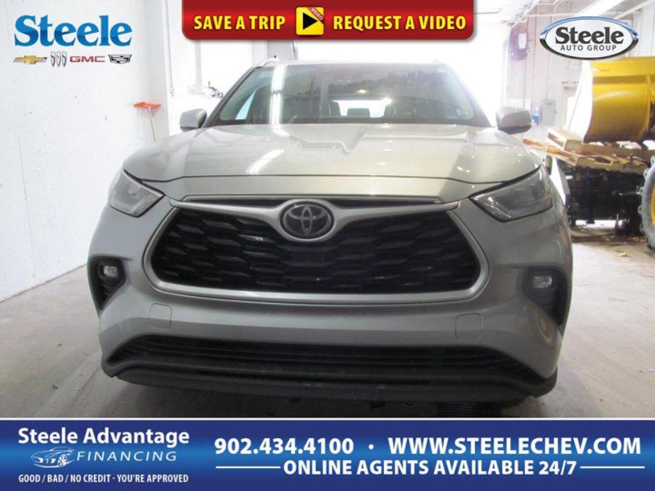 Used 2021 Toyota Highlander XLE for sale in Dartmouth, NS