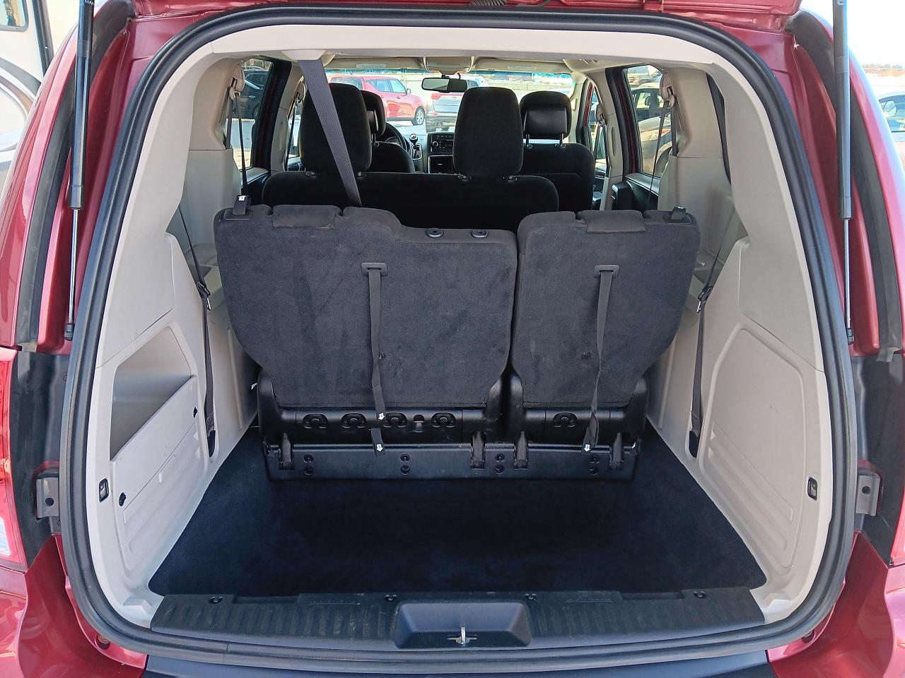 2016 Dodge Grand Caravan 7 PASSENGER - Photo #8