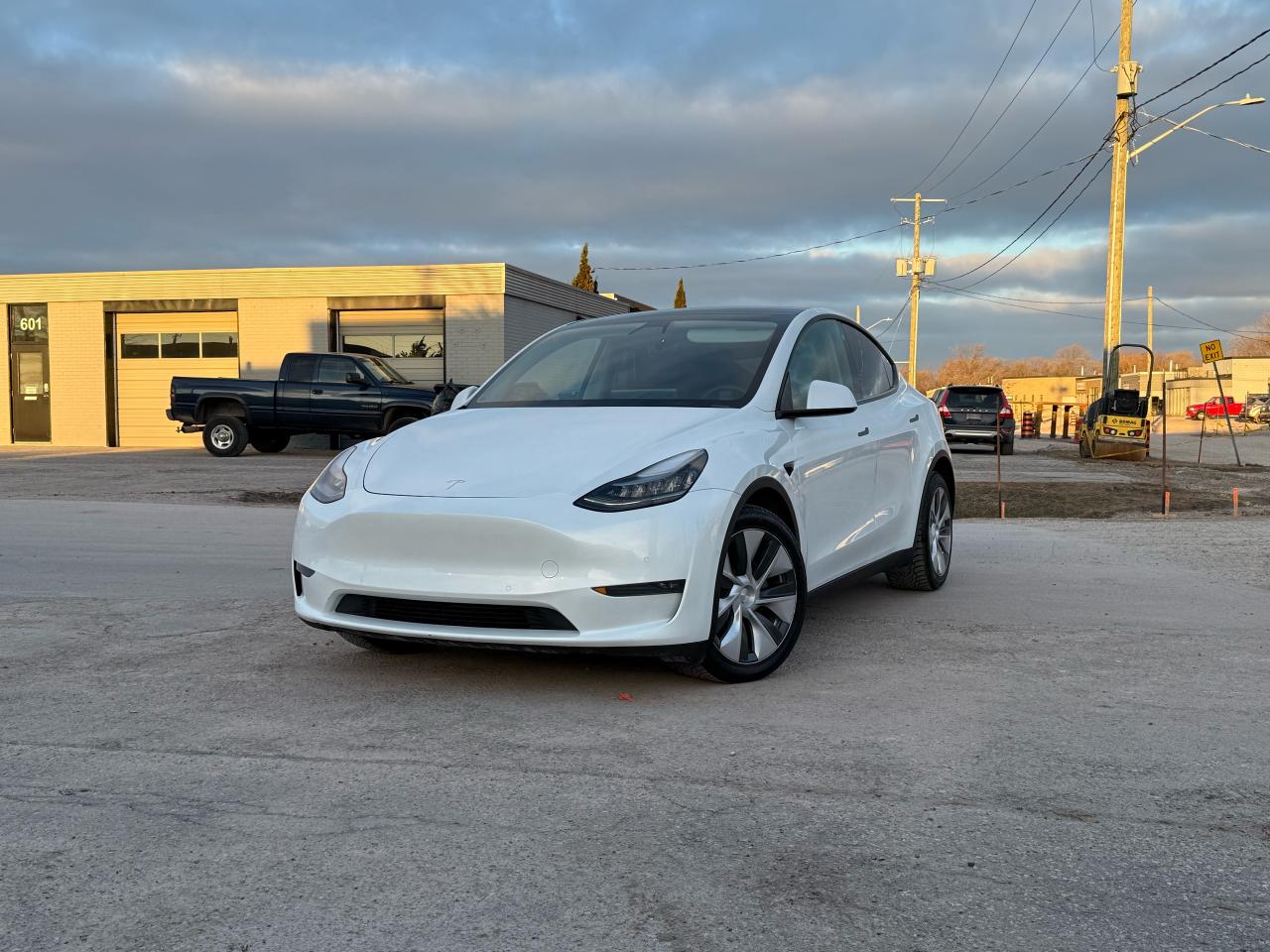 Used 2021 Tesla Model Y Long Range ACCELERATIONBOOST|HEATPUMP|AUTOPILOT for sale in Oakville, ON