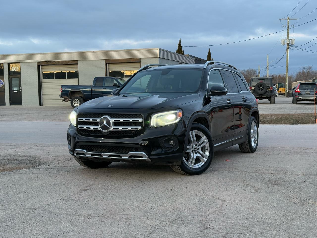 Used 2020 Mercedes-Benz GLB GLB 250 7PASS|NAVI|SUNROOF for sale in Oakville, ON