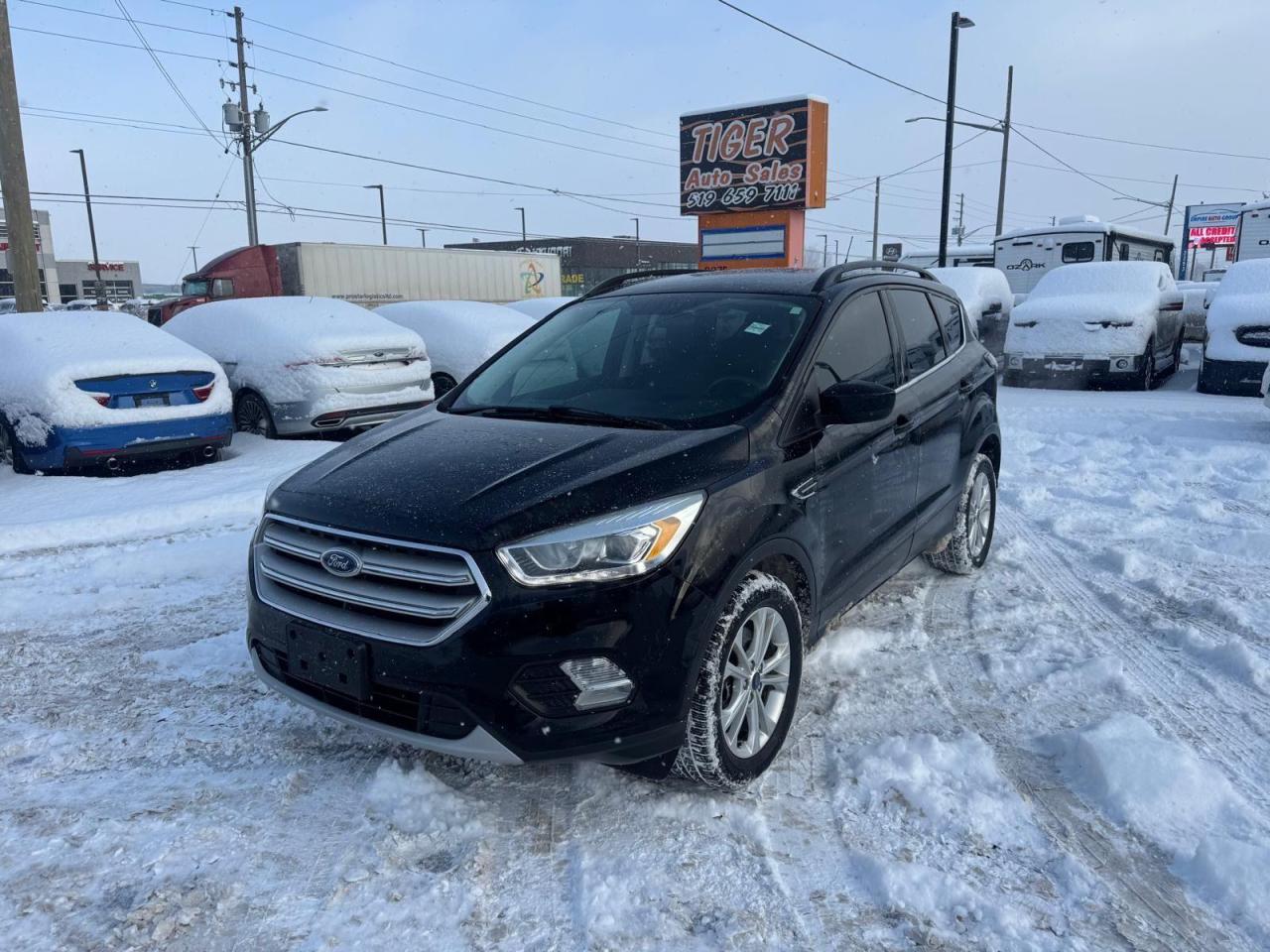 2018 Ford Escape SEL, 4X4, 180KMS, LEATHER, LOADED, NO ACCIDENT,