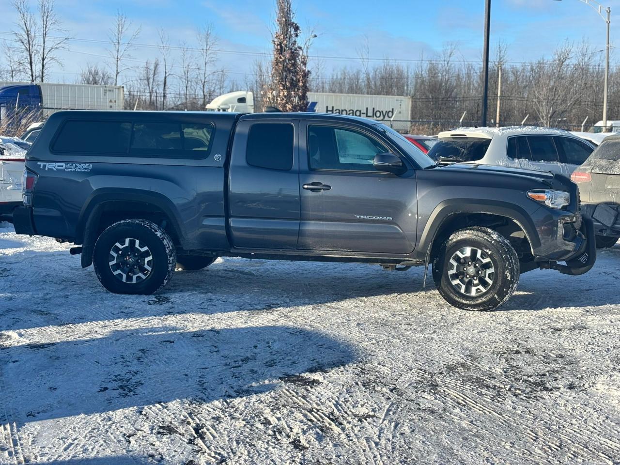 2022 Toyota Tacoma  - Photo #2