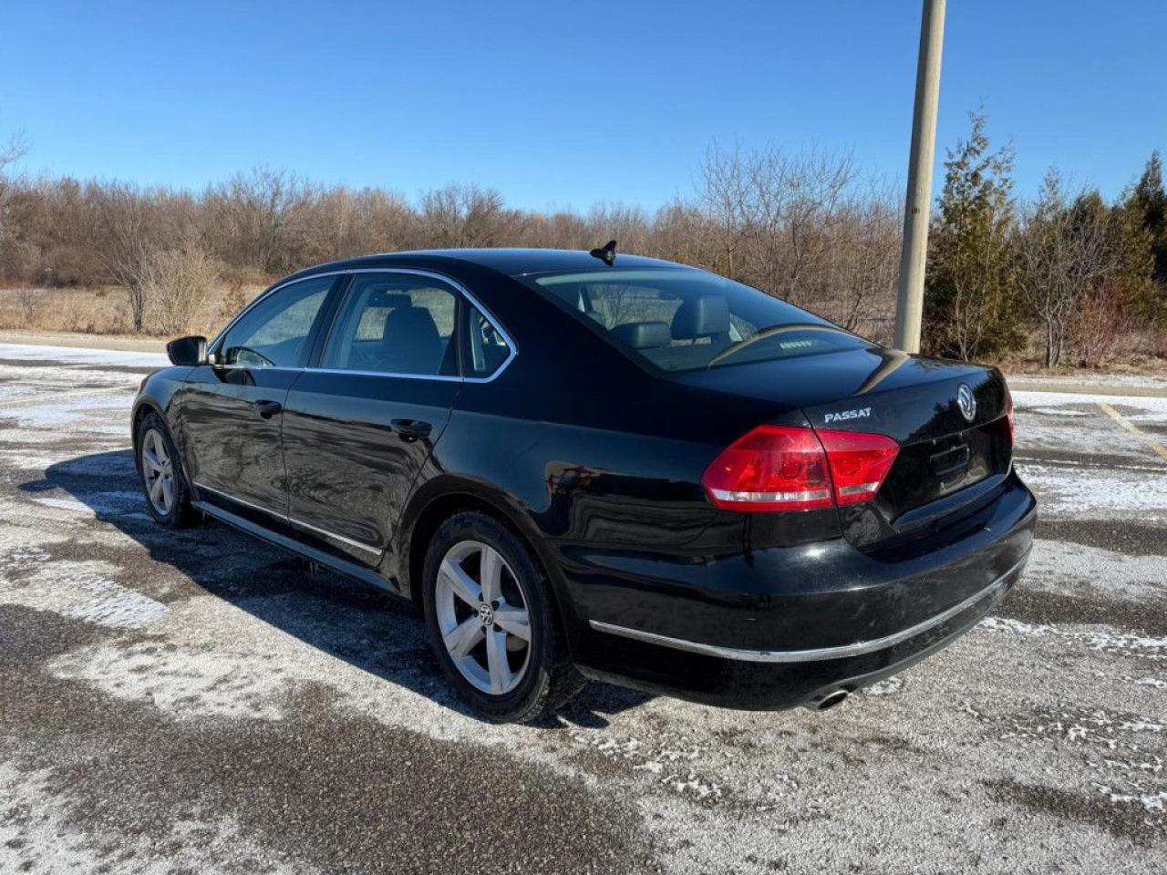 2015 Volkswagen Passat COMFORTLINE | TDI | DIESEL | CLEAN CARPROOF | LEATHER | SUNROOF - Photo #4