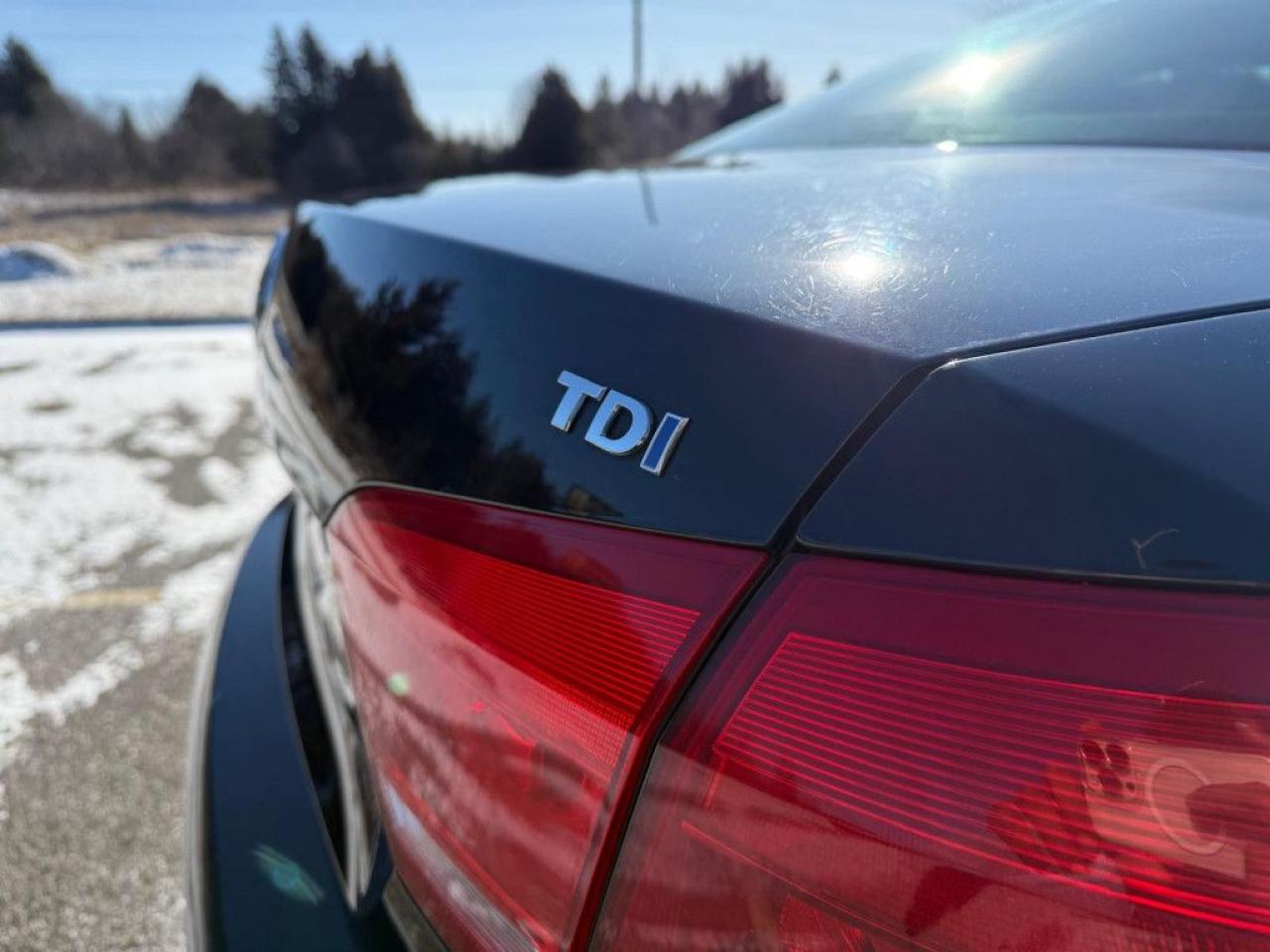 2015 Volkswagen Passat COMFORTLINE | TDI | DIESEL | CLEAN CARPROOF | LEATHER | SUNROOF - Photo #12