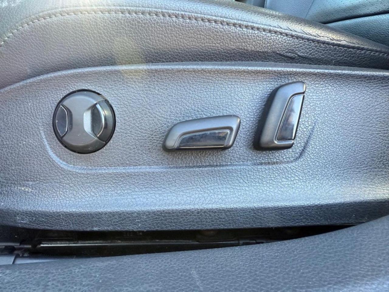 2015 Volkswagen Passat COMFORTLINE | TDI | DIESEL | CLEAN CARPROOF | LEATHER | SUNROOF - Photo #20