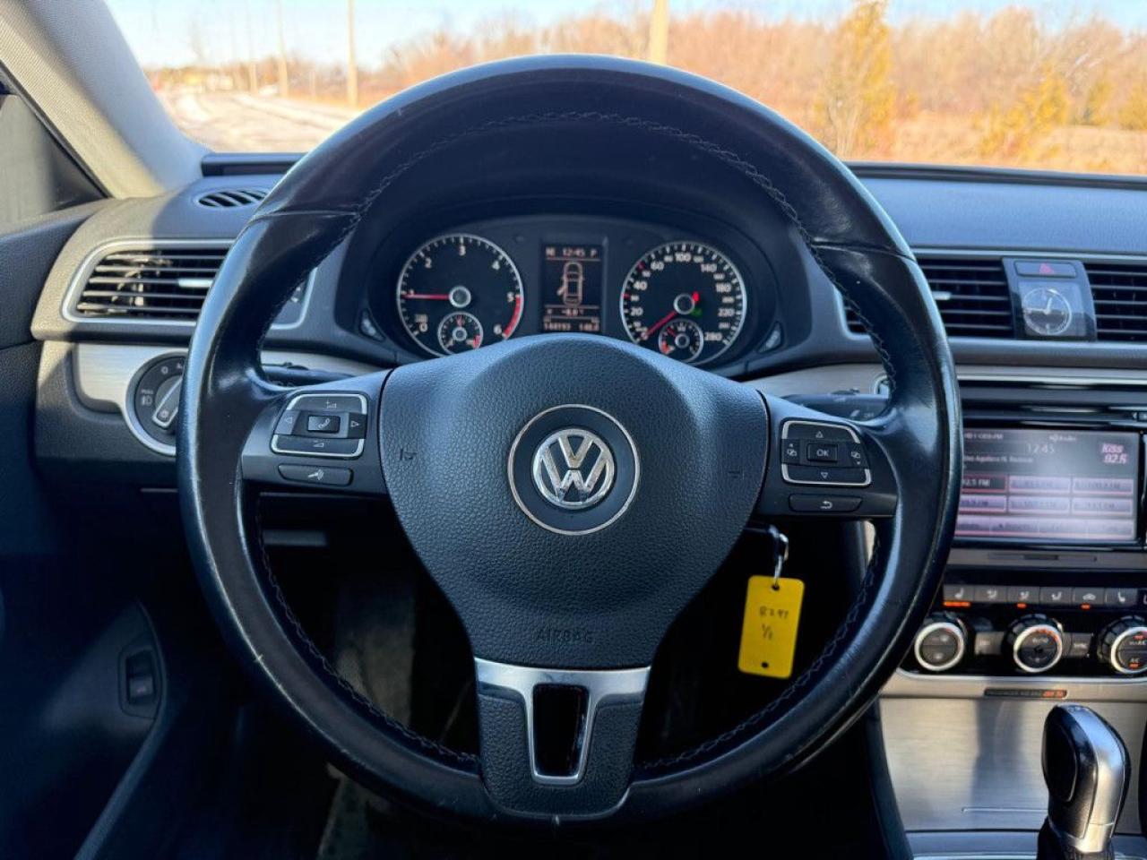 2015 Volkswagen Passat COMFORTLINE | TDI | DIESEL | CLEAN CARPROOF | LEATHER | SUNROOF - Photo #23