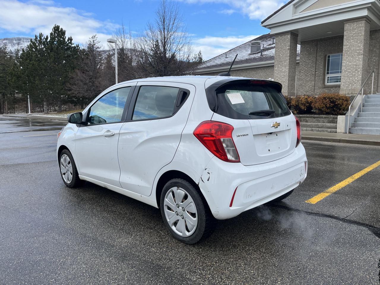 2017 Chevrolet Spark LS CVT Photo2