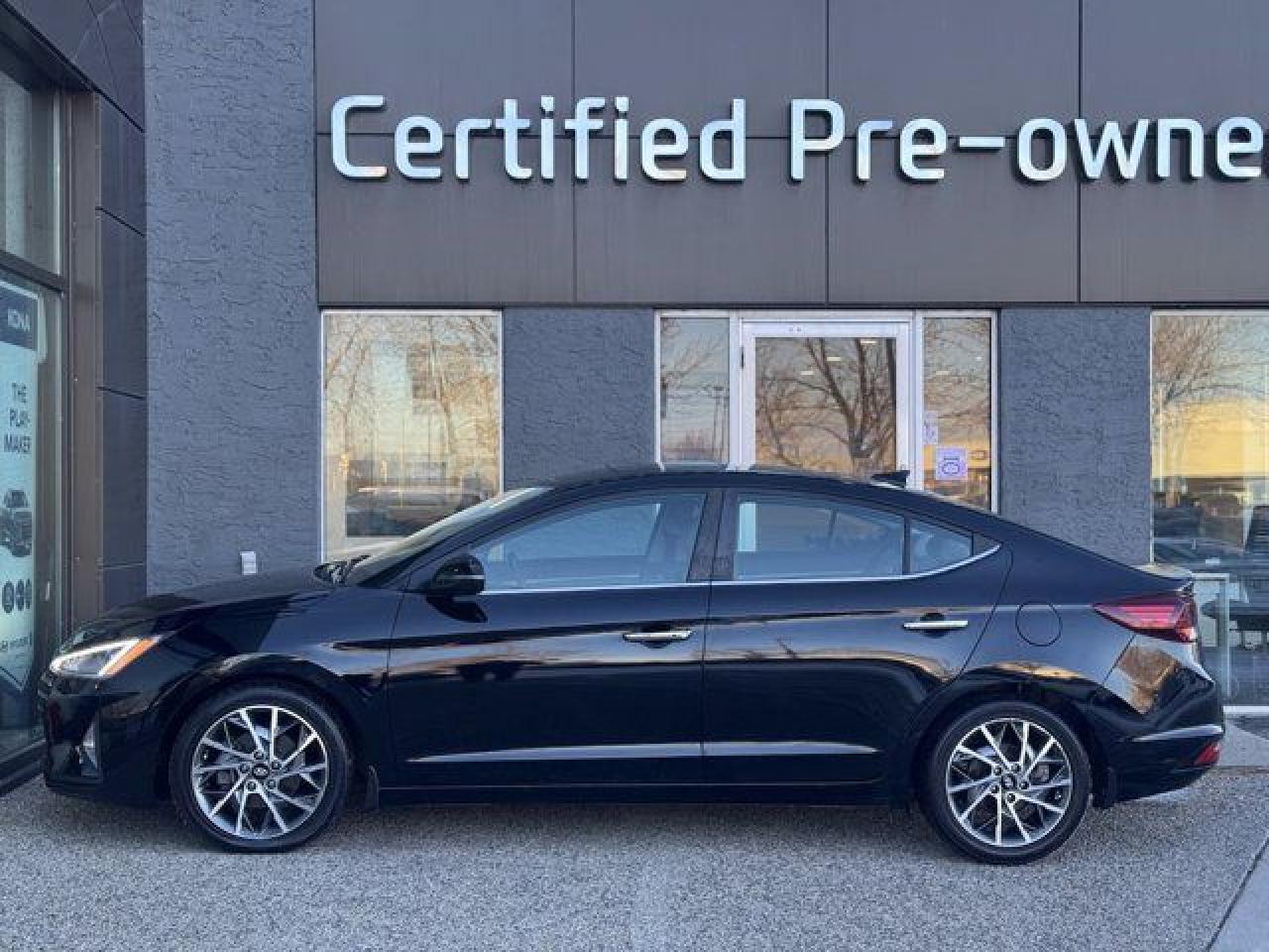 Used 2020 Hyundai Elantra LUXURY w/ LOW KMS / LEATHER / SUNROOF for sale in Calgary, AB