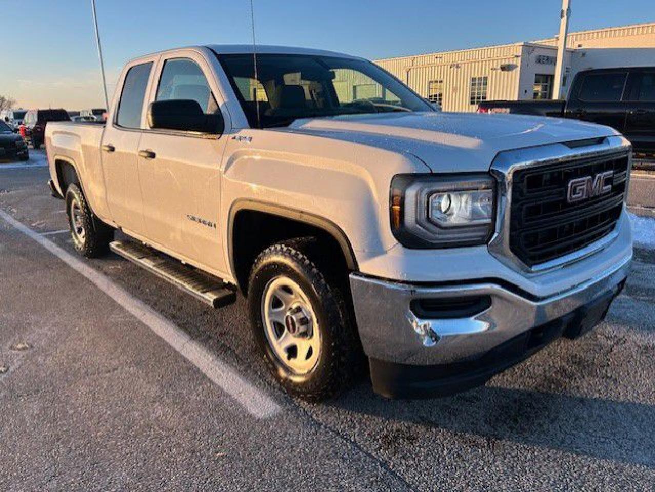 Used 2019 GMC Sierra 1500 Cabine double 4RM for sale in Watford, ON