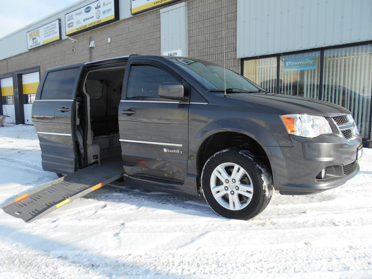 Used 2016 Dodge Grand Caravan Crew Plus-Wheelchair Accessible Side Entry-Power for sale in London, ON