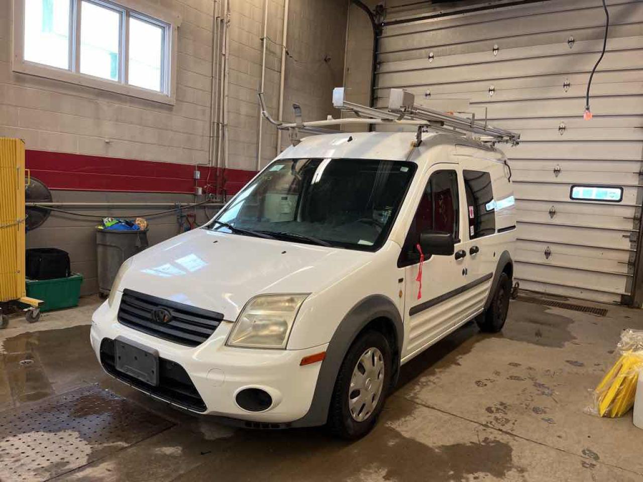 Used 2011 Ford Transit Connect XL for sale in Innisfil, ON