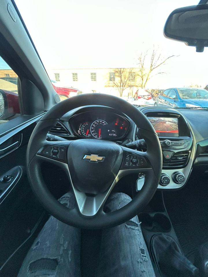 2017 Chevrolet Spark LT Photo4