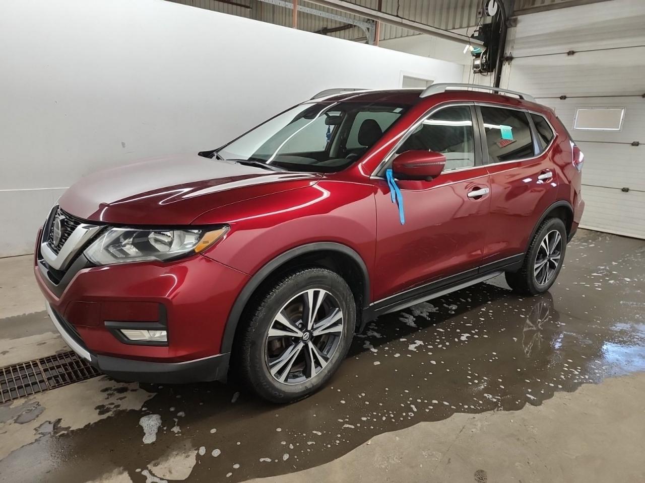 Used 2020 Nissan Rogue SV TECH AWD / Pano Roof / Navi / Pro Pilot Assist for sale in Mississauga, ON