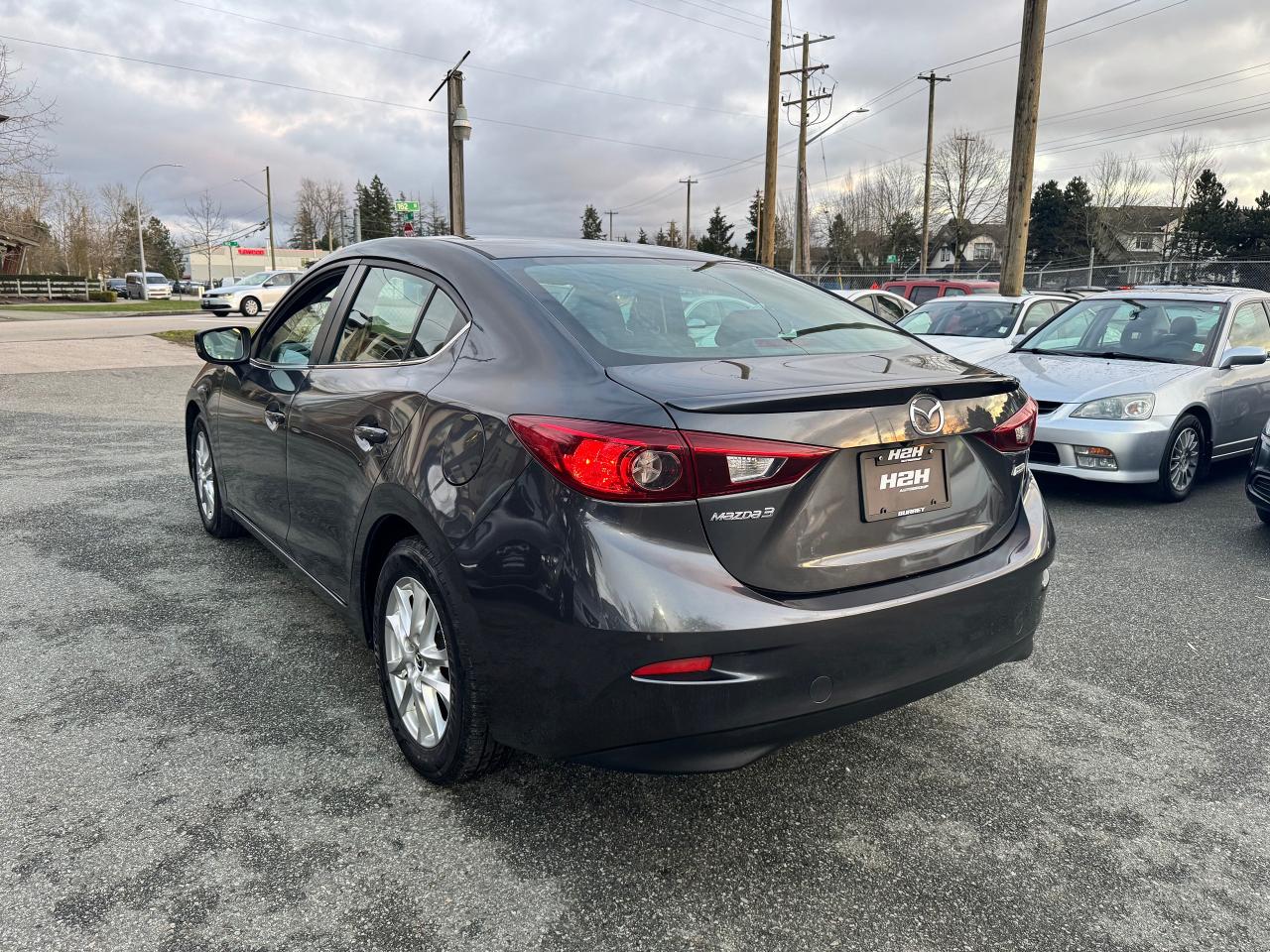 2015 Mazda MAZDA3 FINANCING AVAILABLE Photo8