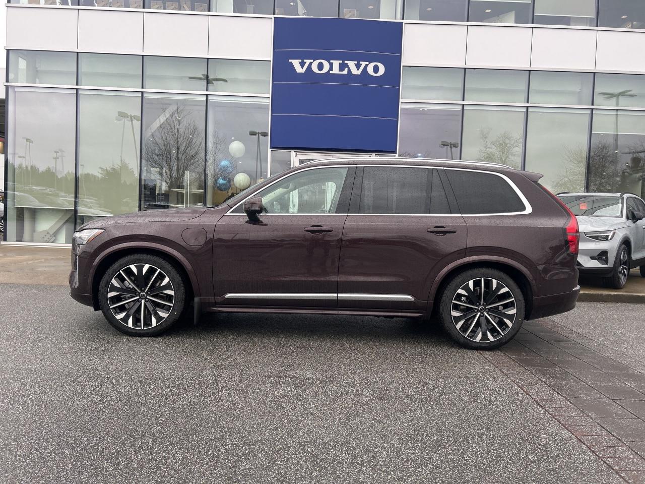 New 2025 Volvo XC90 Plug-In Hybrid 2025.5 T8 AWD Ultra Bright Theme 7-Seater for sale in Surrey, BC