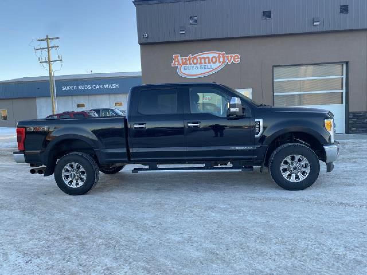 Used 2017 Ford F-350 SD XLT CREW CAB LONG BE for sale in Stettler, AB