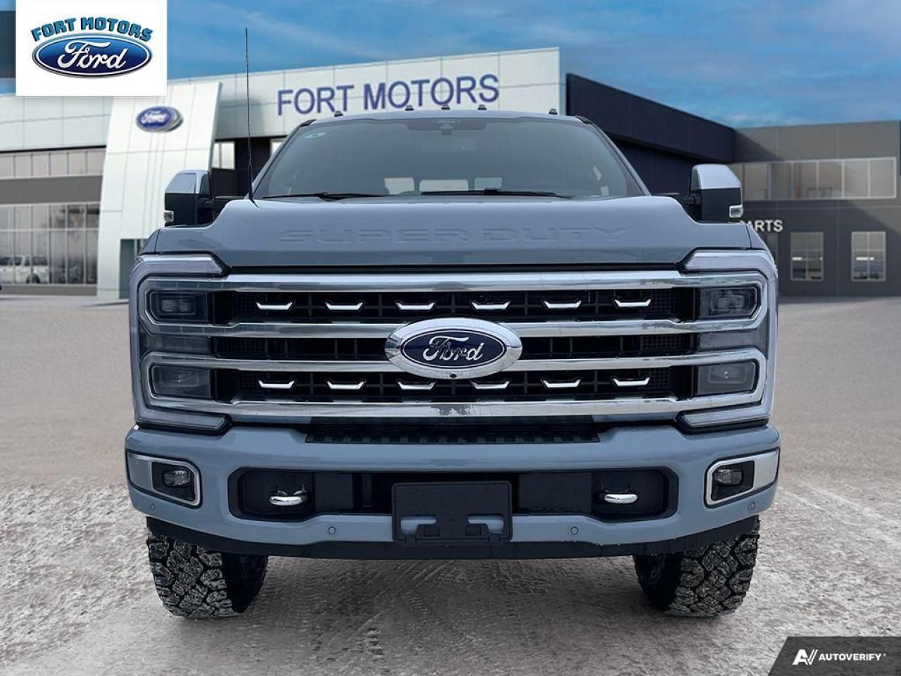 2024 Ford SUPERDUTY F-350® Platinum Photo1