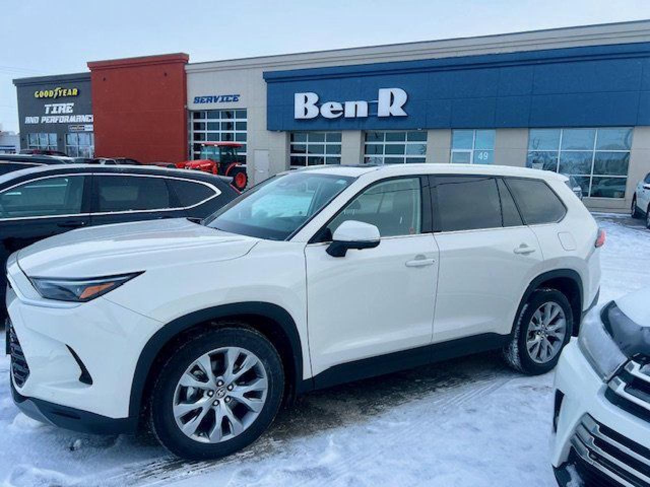 Used 2024 Toyota Highlander LIMITED for sale in Steinbach, MB